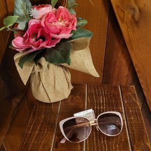 Oscar de la Renta Retro Cat's Eye Pink Metal Sunglasses NWT
